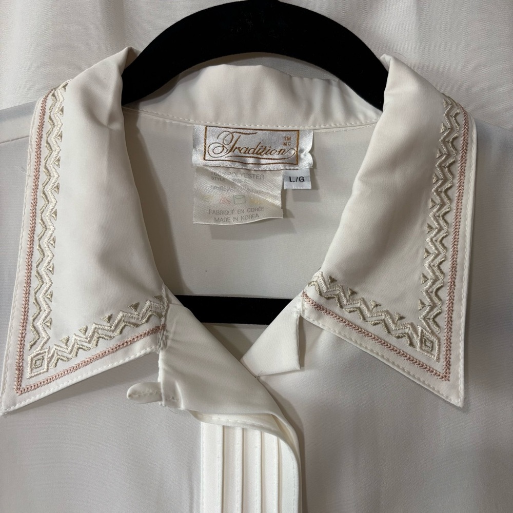 Vintage Pintuck Embroidered Off-White Blouse by Tradition. Sz Lg